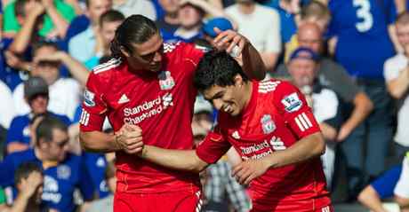 Andy Carroll Luis Suarez 460.jpg